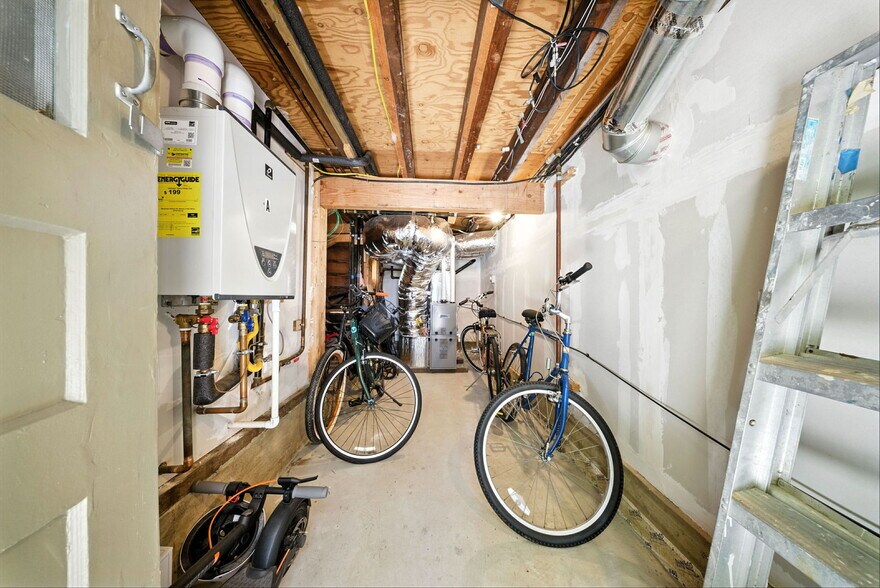 More Photos Of 1523-1527 Verdi St, Alameda Apartments For Sale