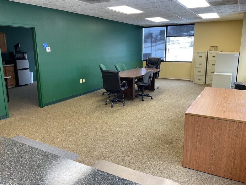 More Photos Of 2340 Warren Rd, Indiana Office For Lease