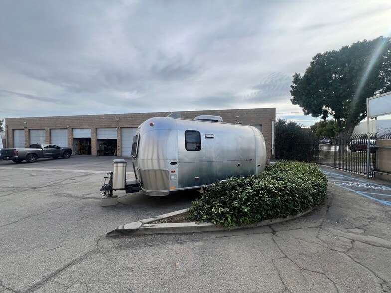 More Photos Of 5870 Jasmine St, Riverside Self Storage For Sale