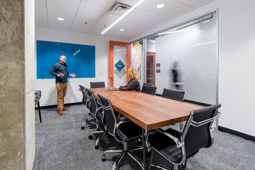 More Photos Of 345 W Washington Ave, Madison Medical For Lease