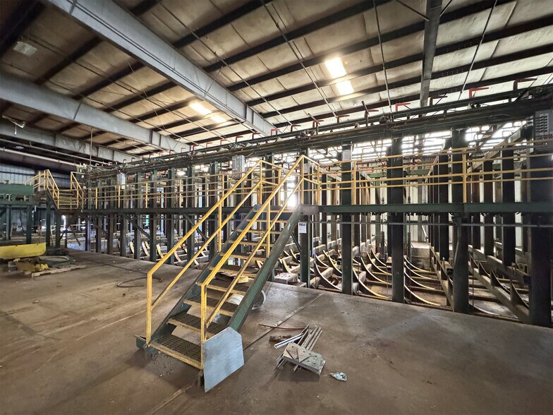 More Photos Of 200659 US-101, Beaver Industrial For Sale