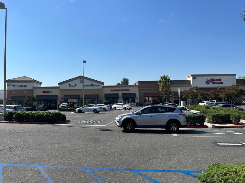 More Photos Of 2063 Rancho Valley Dr, Pomona Restaurant For Lease