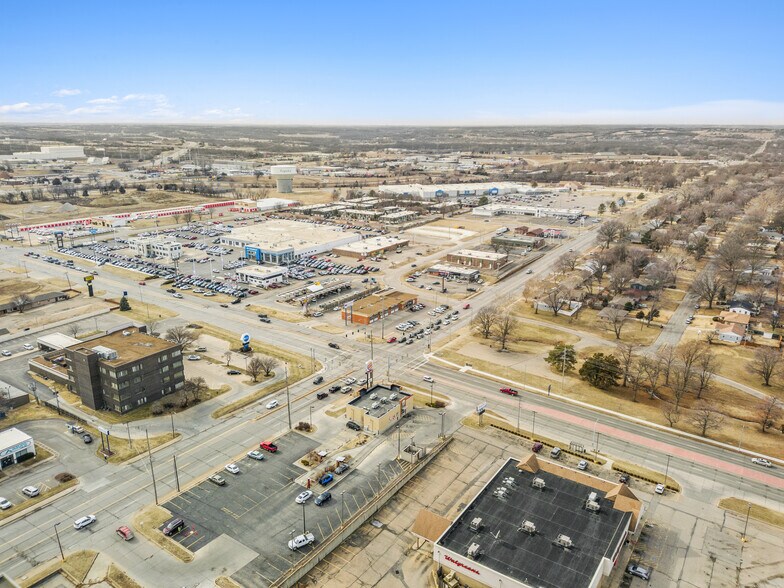 More Photos Of 3690 SW Topeka Blvd, Topeka Fast Food For Sale