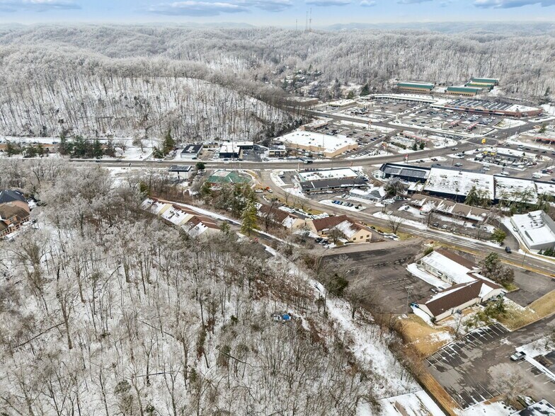 More Photos Of 159-167 Belle Forest Cir, Nashville Office For Sale