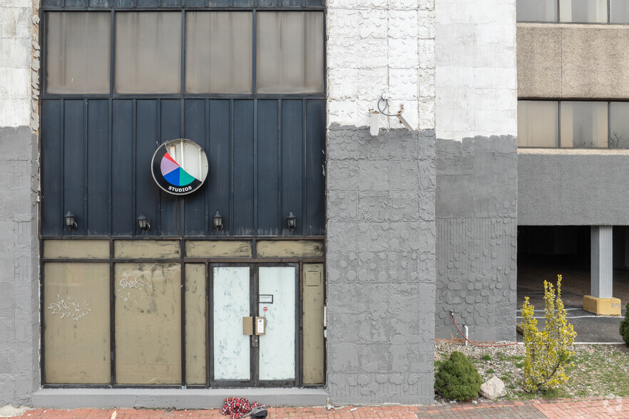 More Photos Of 24 Meadowlands Pky, Secaucus Office For Sale