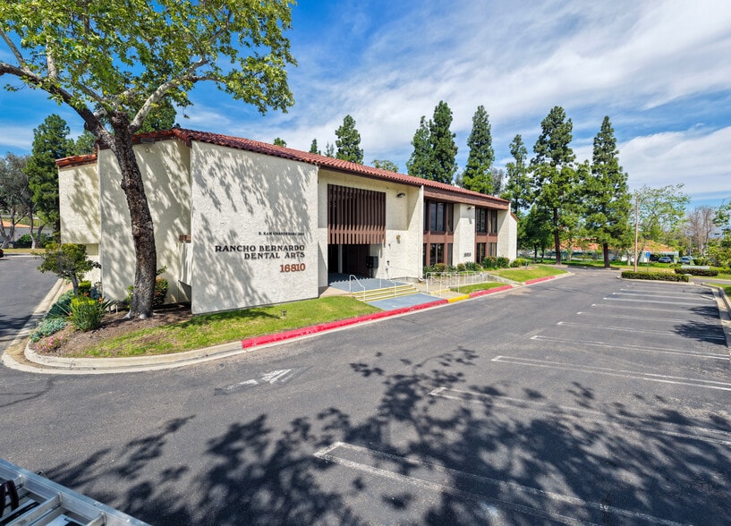 More Photos Of 16810-16816 Bernardo Center Dr, San Diego Medical For Lease