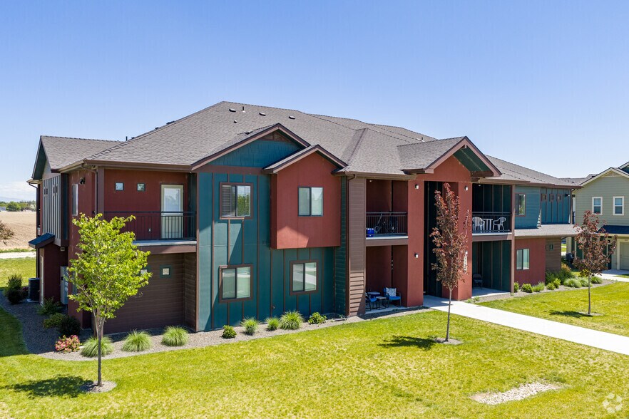 More Photos Of 5018 Hamlet Ln, Caldwell Apartments For Sale