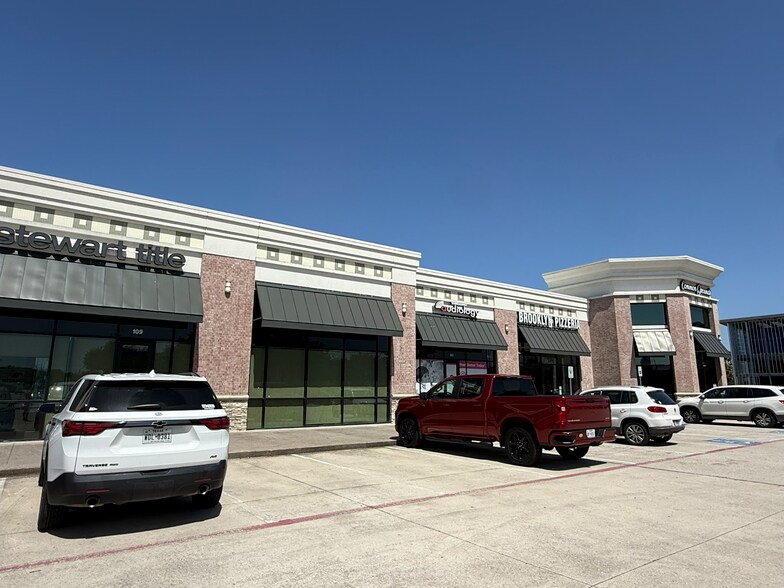 More Photos Of 9121 Broadway St, Pearland Unknown For Lease