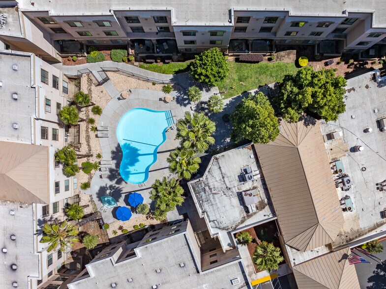 More Photos Of 11260 Point East Dr, Rancho Cordova Apartments For Sale