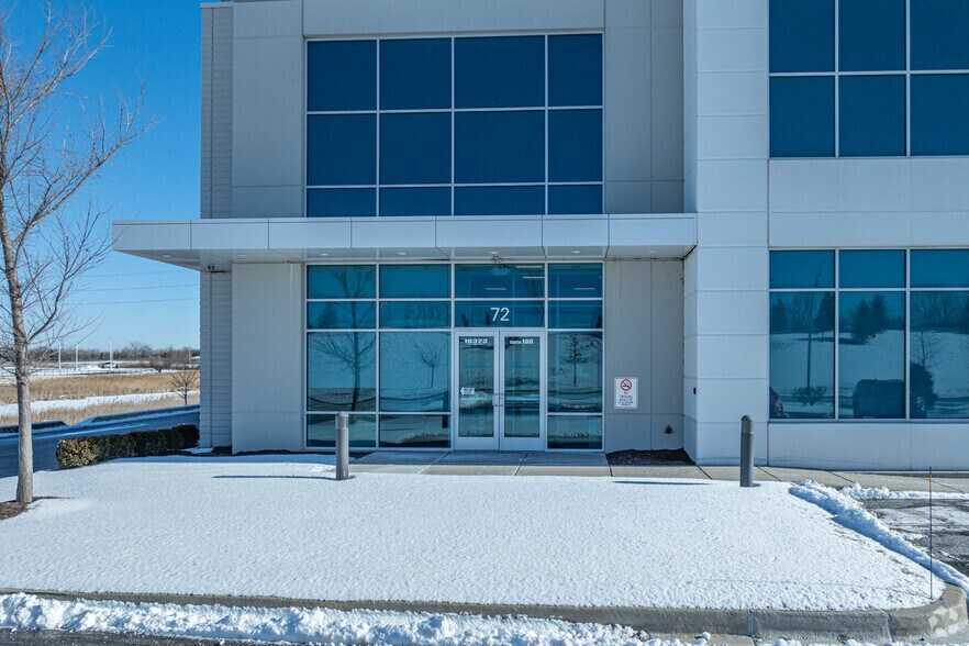 More Photos Of 16323 Prologis Pky, Lockport Distribution For Lease