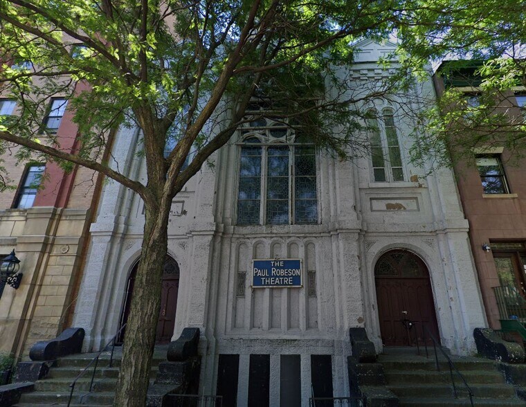 More Photos Of 40 Greene Ave, Brooklyn Movie Theatre For Sale
