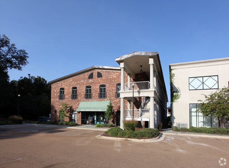 More Photos Of 113-115 W Jackson Ave, Ridgeland Unknown For Lease