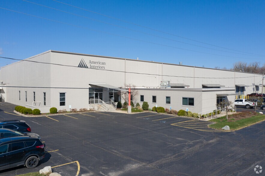 More Photos Of 302 S Byrne Rd, Toledo Warehouse For Lease