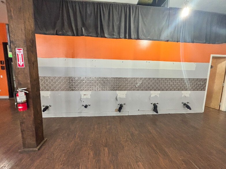 More Photos Of 255 Liberty St NE, Salem Office For Lease