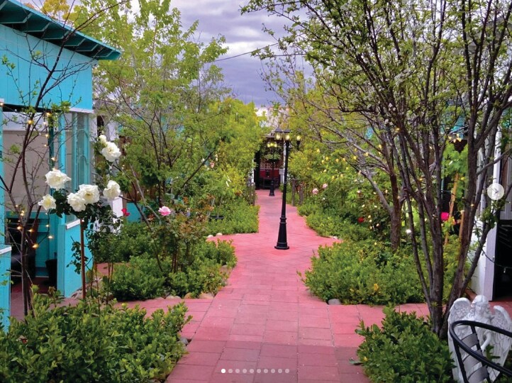 More Photos Of 6915 Foothill Blvd, Tujunga Restaurant For Lease