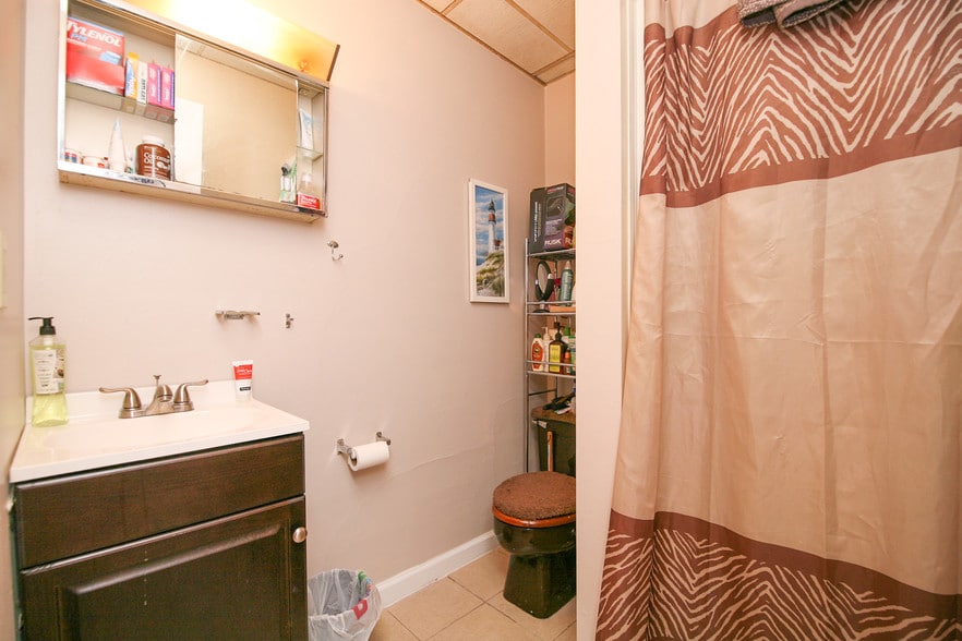More Photos Of 2102 S Lehigh Ave, Whitehall Apartments For Sale