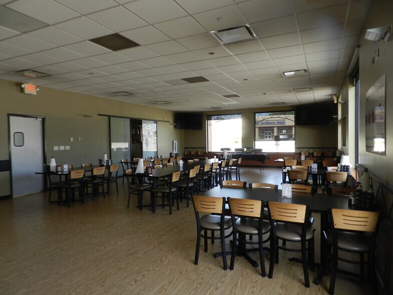 More Photos Of 309 E Main St, Carbondale Restaurant For Sale