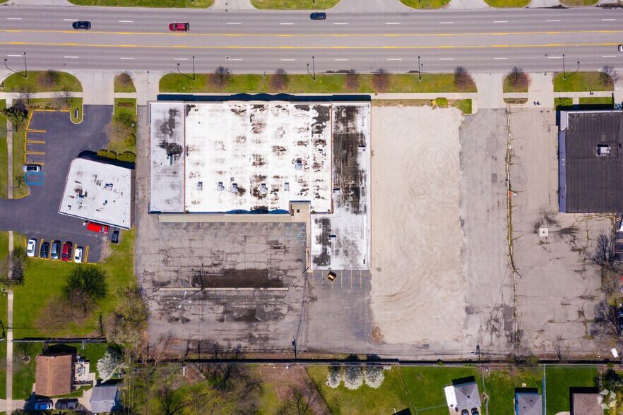 More Photos Of 28885 Plymouth Rd, Livonia Unknown For Lease
