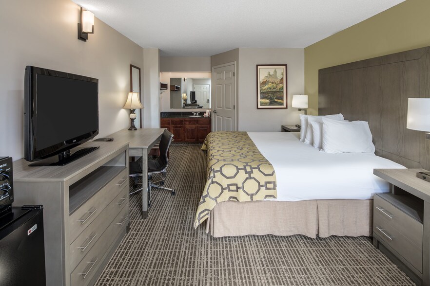 More Photos Of 360 Paul Huff Parkway, Cleveland Hotel For Sale