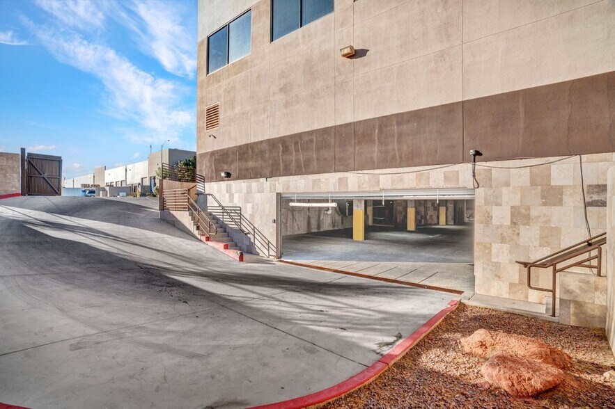 More Photos Of 1405 E Sunset Rd, Las Vegas Restaurant For Lease