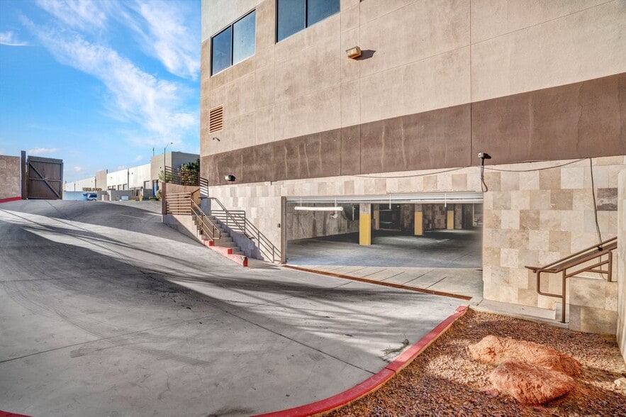 More Photos Of 1405 E Sunset Rd, Las Vegas Restaurant For Lease