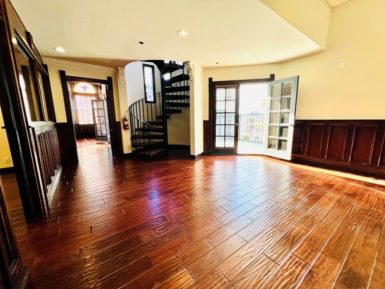 More Photos Of 13323 W Washington Blvd, Culver City Medical For Lease