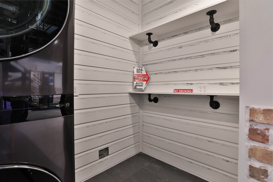 More Photos Of 1435 FM 1463 Rd, Katy Showroom For Sale