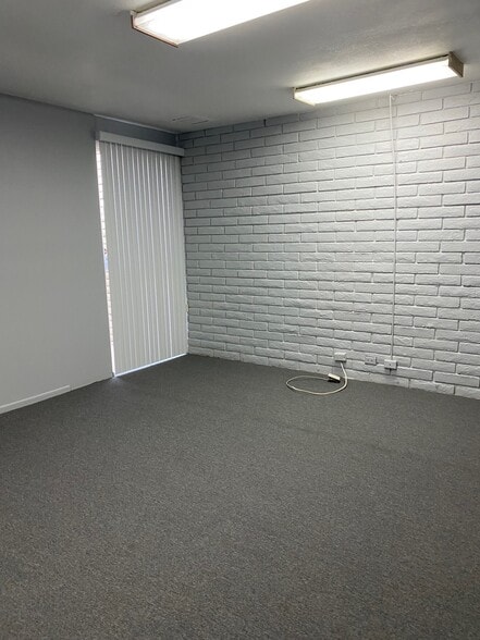 More Photos Of 45902 Oasis St, Indio Medical For Lease