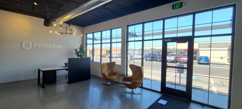 More Photos Of 265 W Crossroads, Salt Lake City Research And Development For Lease