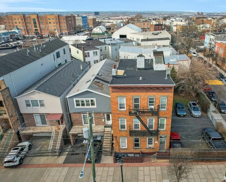 More Photos Of 513 Central Ave, Union City Apartments For Sale