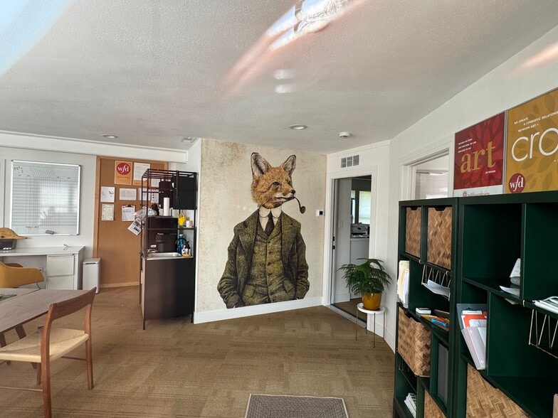More Photos Of 1033 S Holmes Ave, Saint Louis Loft Creative Space For Sale