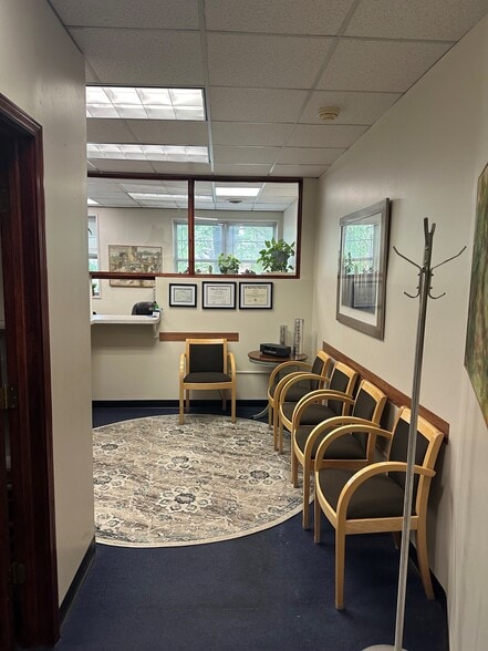 More Photos Of 4446 Main St, Snyder Unknown For Lease