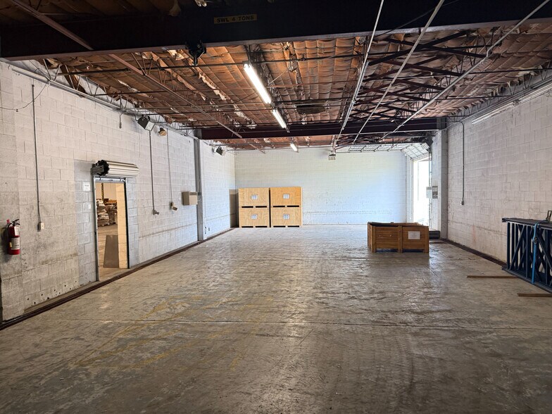 More Photos Of 4601 Gulf Fwy, La Marque Flex For Sale