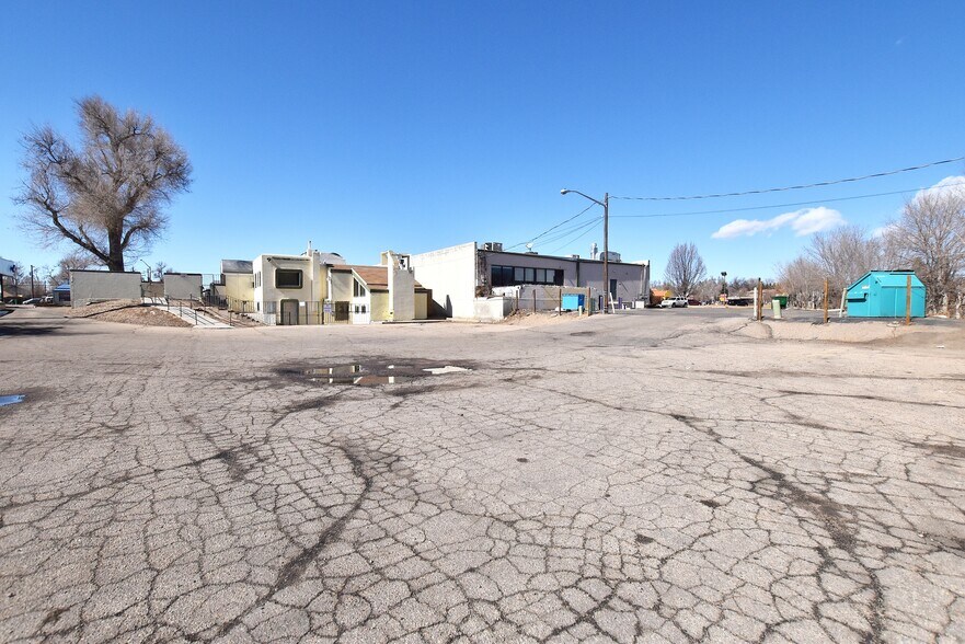 More Photos Of 2400-2408 8th Ave, Greeley Storefront Retail Office For Lease