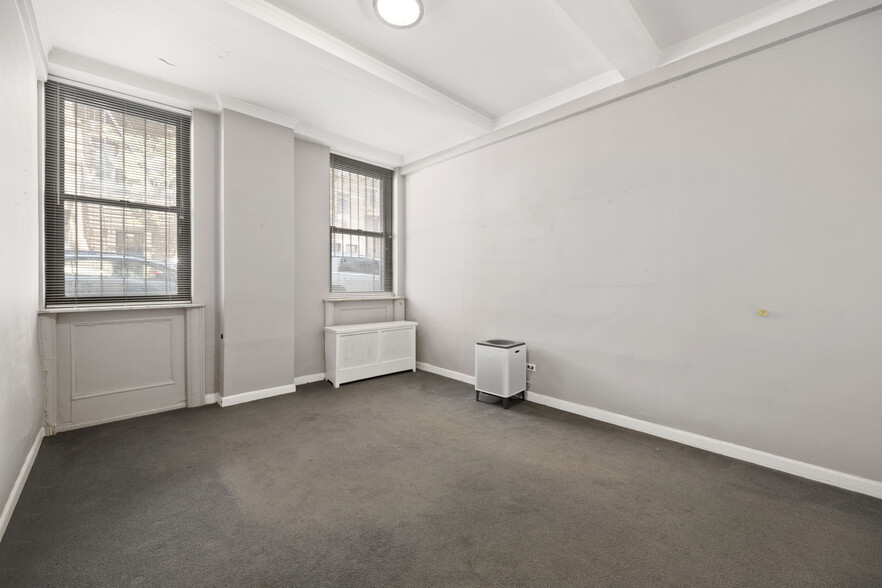 More Photos Of 122 E 82nd St, New York Apartments For Sale