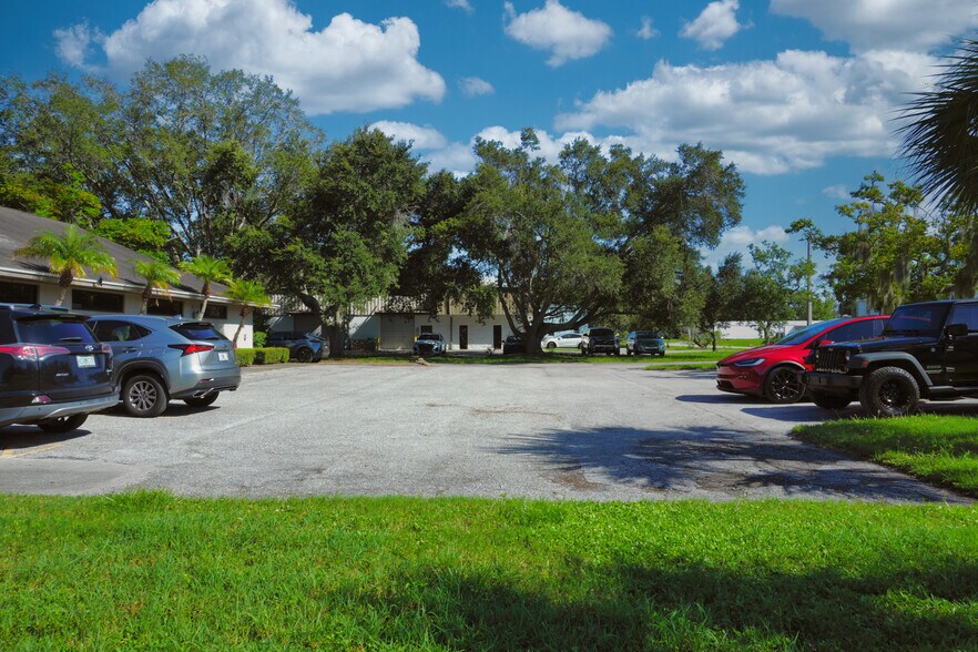 More Photos Of 1725 Barber Rd, Sarasota Office For Sale