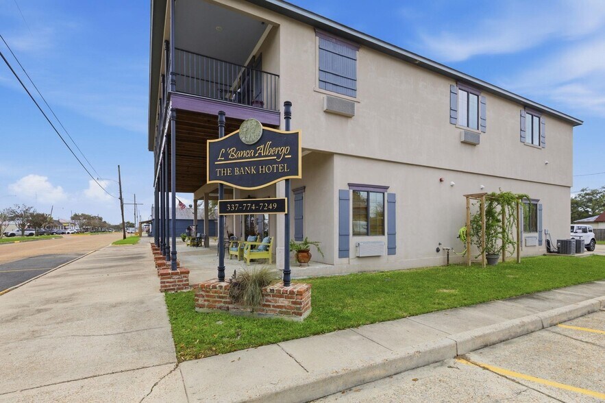 More Photos Of 233 Arthur Ave, Lake Arthur Hotel For Sale