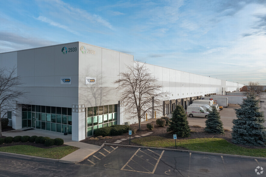 Primary Photo Of 2939-2979 Crescentville Rd, West Chester Warehouse For Lease