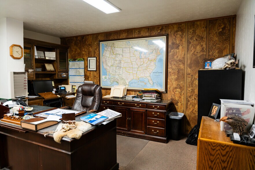 More Photos Of 1630 N Interstate 35 E, Lancaster Flex For Sale