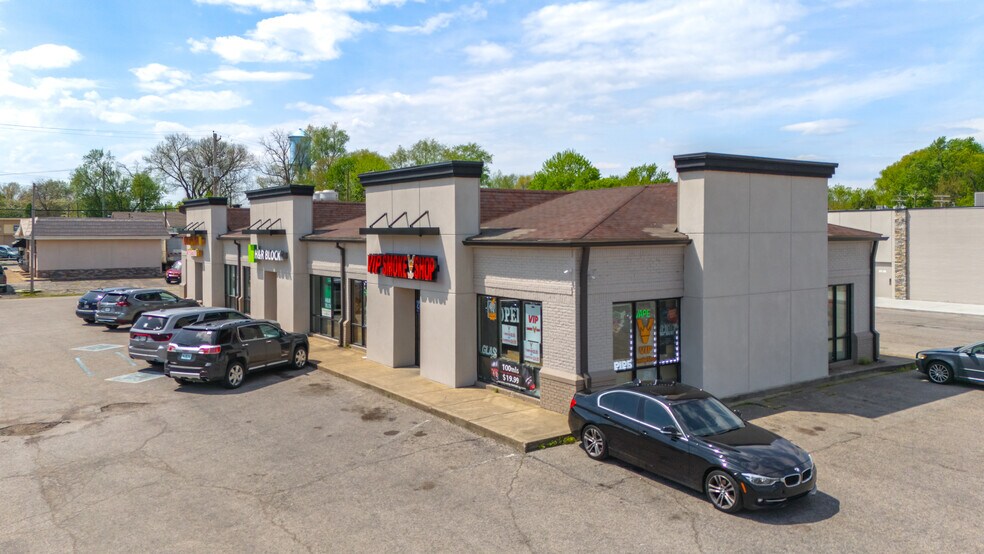 More Photos Of 1009-1411 10th St, Jeffersonville Unknown For Lease
