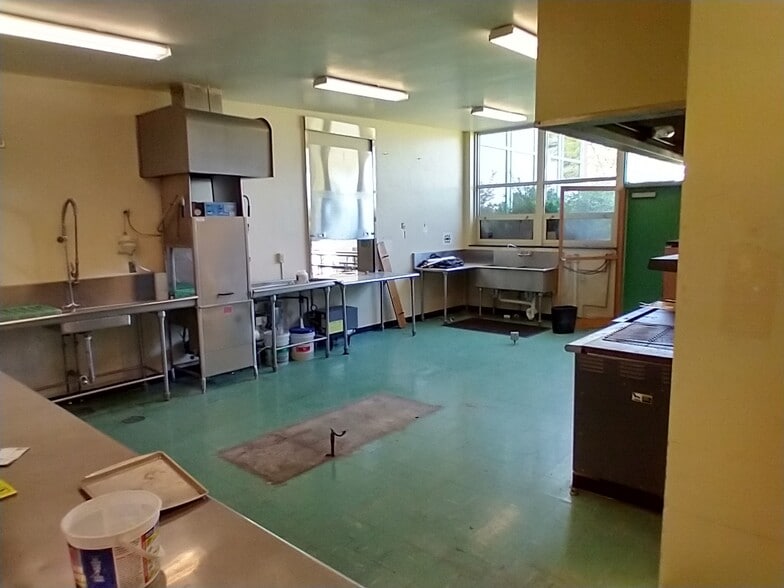 More Photos Of 662 Airport Rd, Punxsutawney Self Storage For Sale