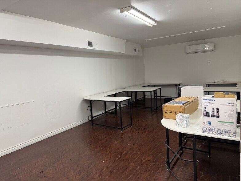 More Photos Of 7815-7817 Melrose Ave, Los Angeles Storefront Retail Office For Lease