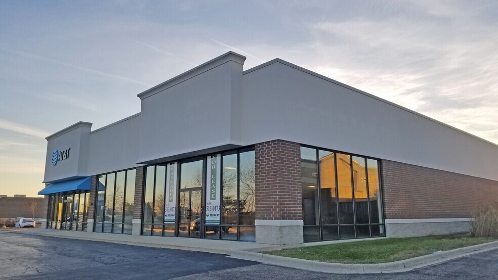 More Photos Of 310 Randall Rd, South Elgin Storefront Retail Office For Lease