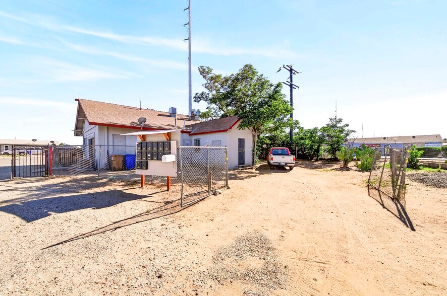 More Photos Of 11398 B Bartlett Ave, Adelanto Manufactured Housing Mobile Home Park For Sale