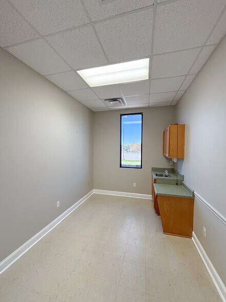 More Photos Of 100 Hunters Ln, Tullahoma Medical For Lease