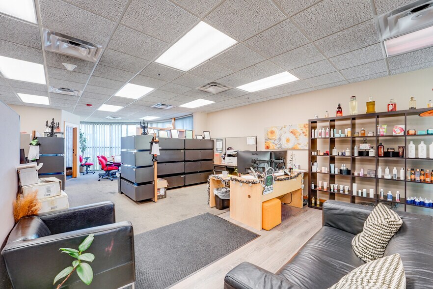 More Photos Of 1849 Diamond St, San Marcos Warehouse For Lease