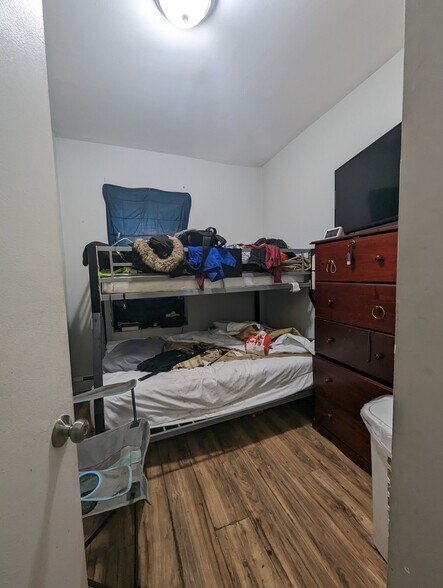 More Photos Of 286 MARTIN LUTHER KING JR Dr, Jersey City Storefront Retail Residential For Sale