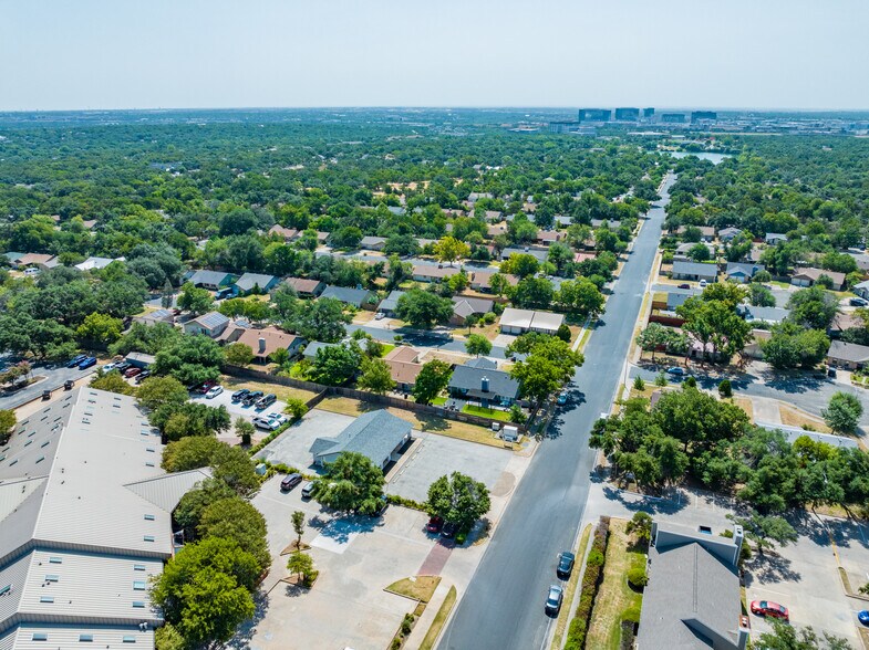 More Photos Of 5206 Wind River Rd, Austin Office For Sale