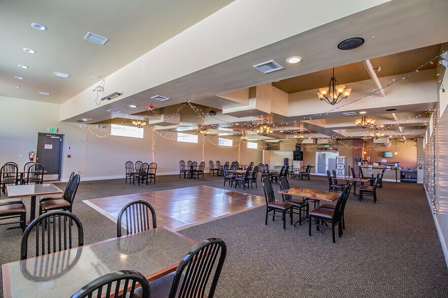 More Photos Of 231 E Main St, Trinidad Bar For Sale