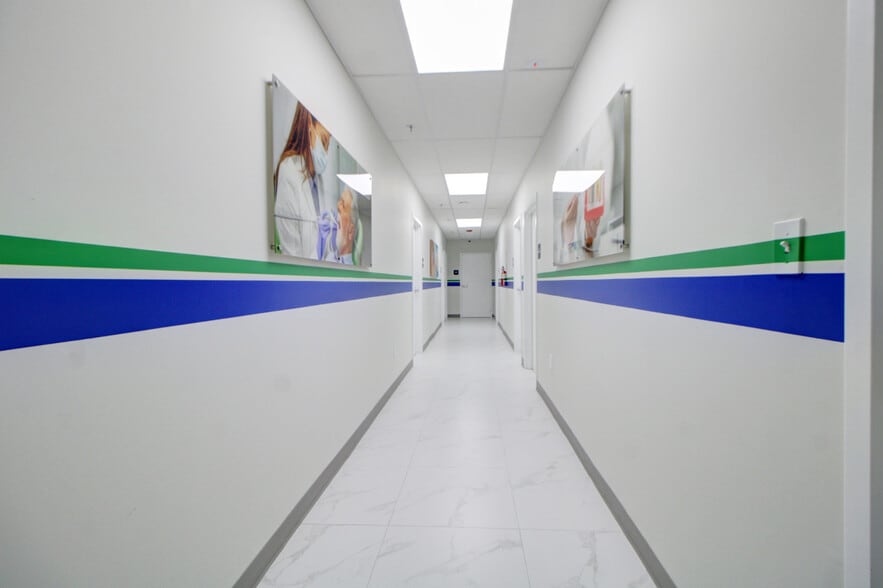 More Photos Of 304 N Krome Ave, Homestead Medical For Lease